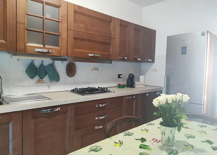 Dade Apartment